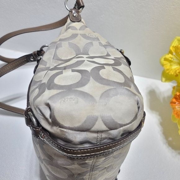 COACH MONOGRAM C TOTE - Picture 11 of 13